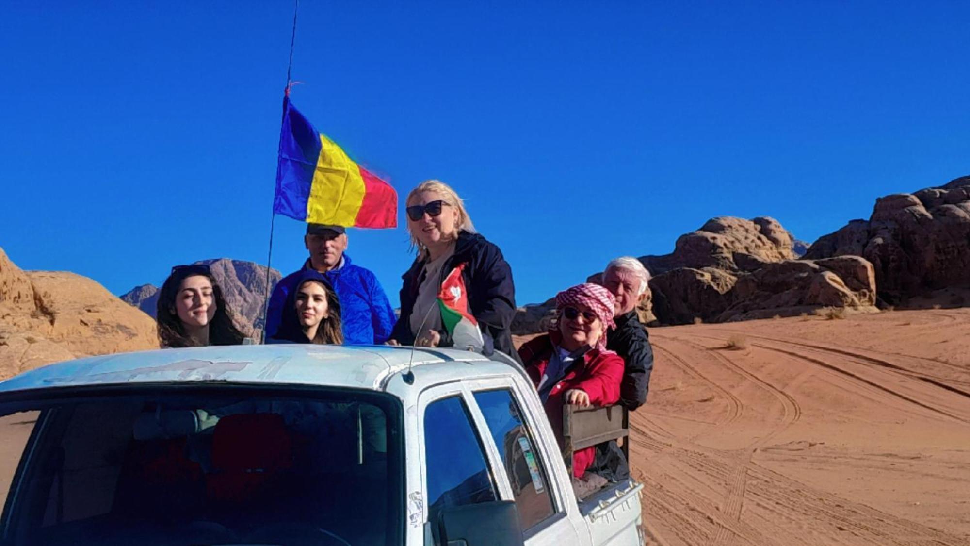 Traditions Of Wadi Rum Camp & Jeep Tour Exterior photo